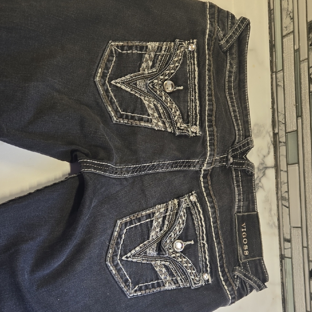Vigoss BLACK Skinny Jeans with Decorative Pockets